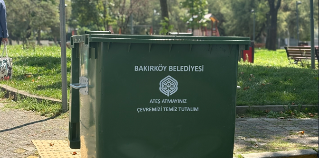 Cadde ve Sokaklara Yerleştirilen Evsel Atık Konteynerleri