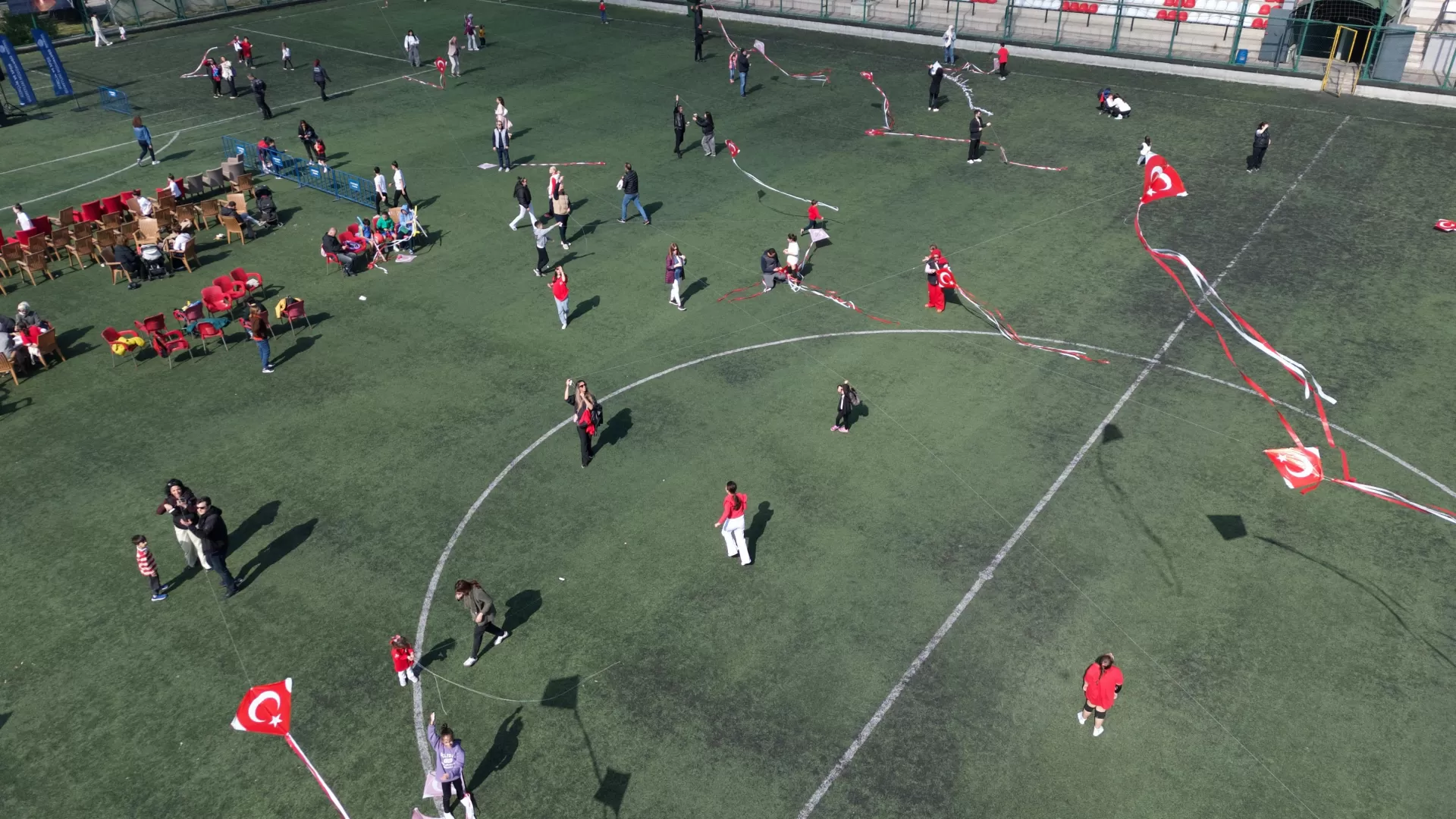 “BAKIRKÖY EGEMENLİK FESTİVALİ” 23 NİSAN’IN COŞKU DOLU RUHUNU YAŞATTI