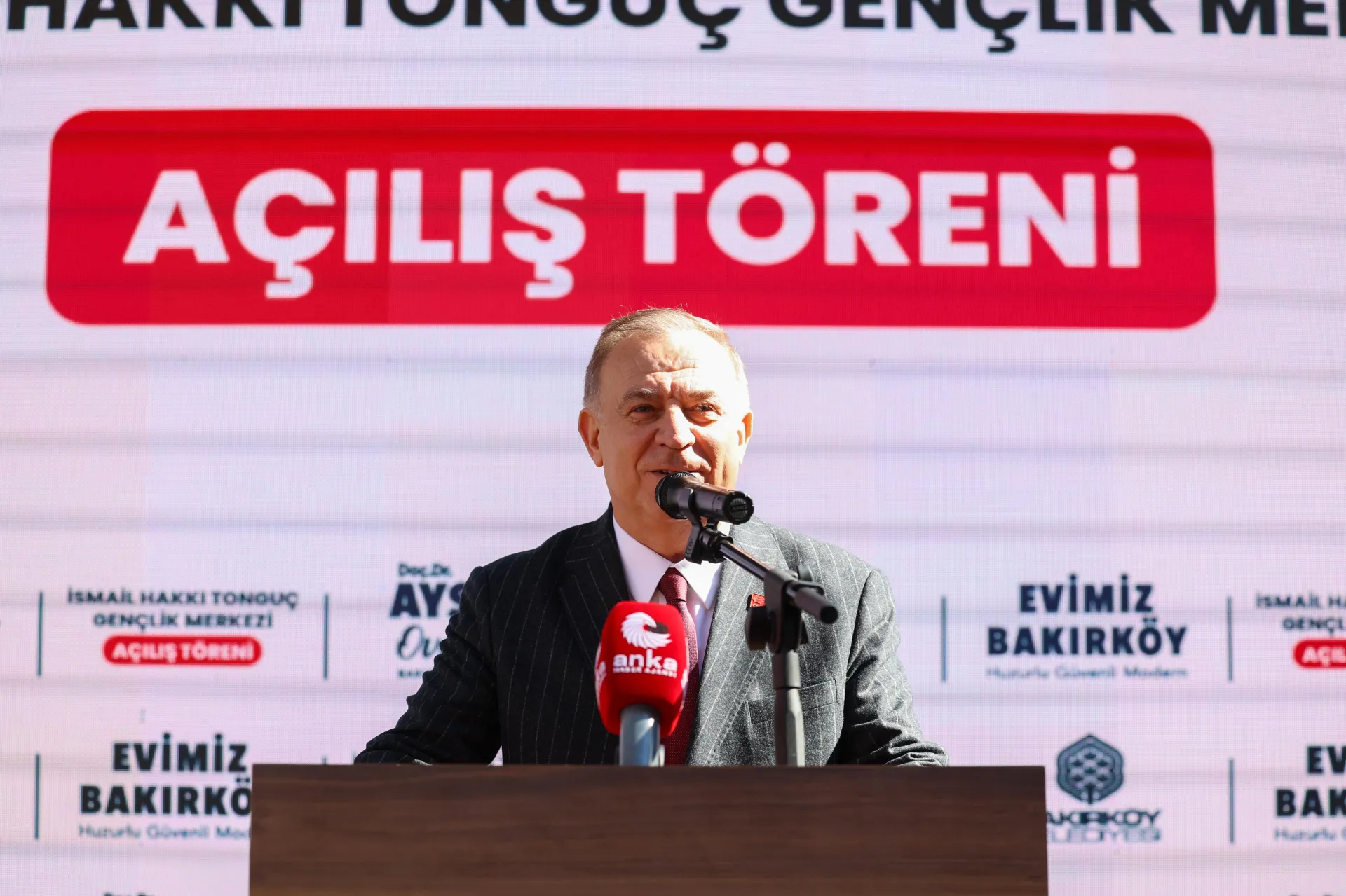 BAKIRKÖY’DE GENÇLERE YENİ MERKEZ