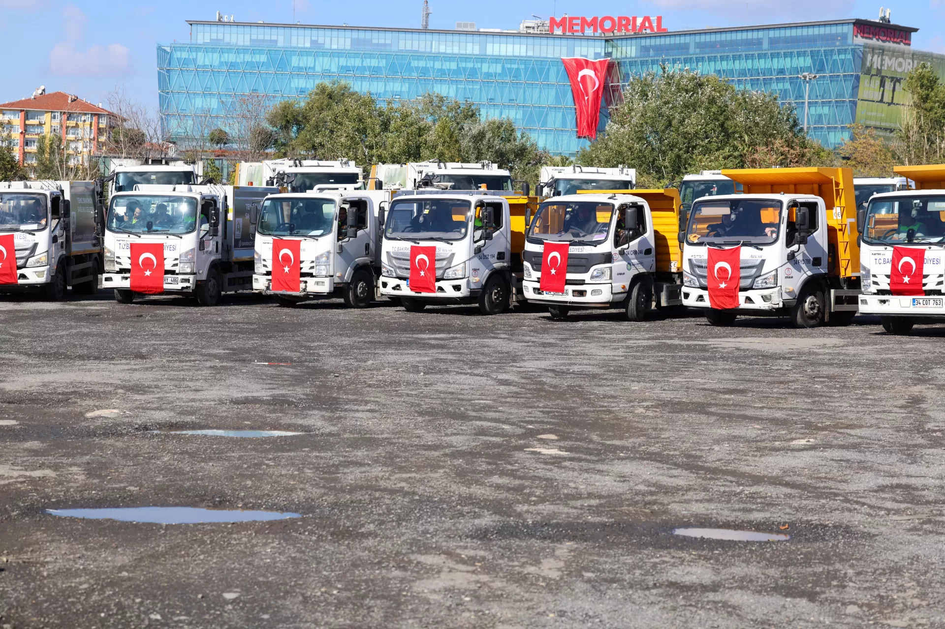 BAKIRKÖY’DE VOSVOSLARLA CUMHURİYET KONVOYU