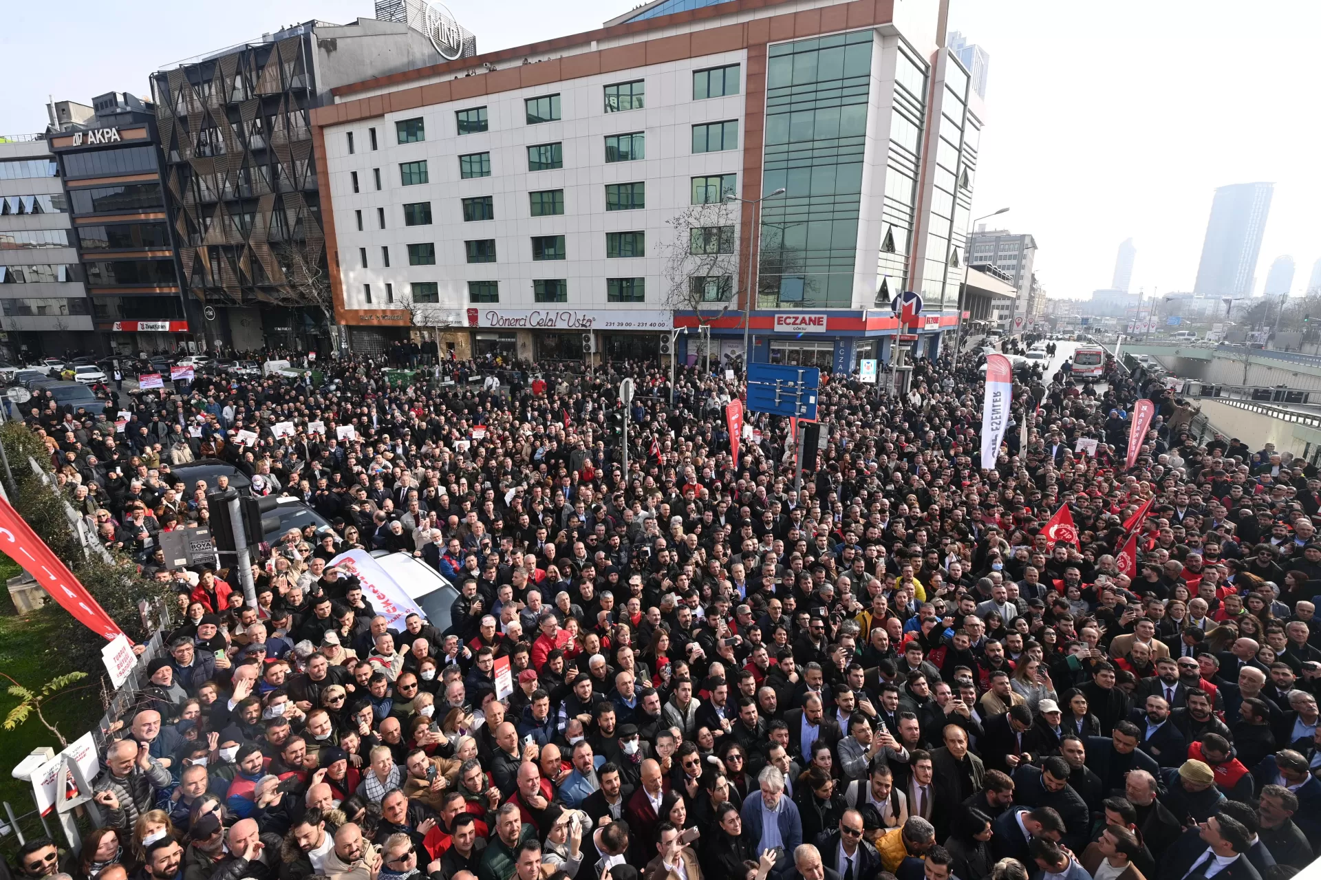 BAKIRKÖY BELEDİYE BAŞKANI OVALIOĞLU’NDAN İMAMOĞLUNA DESTEK