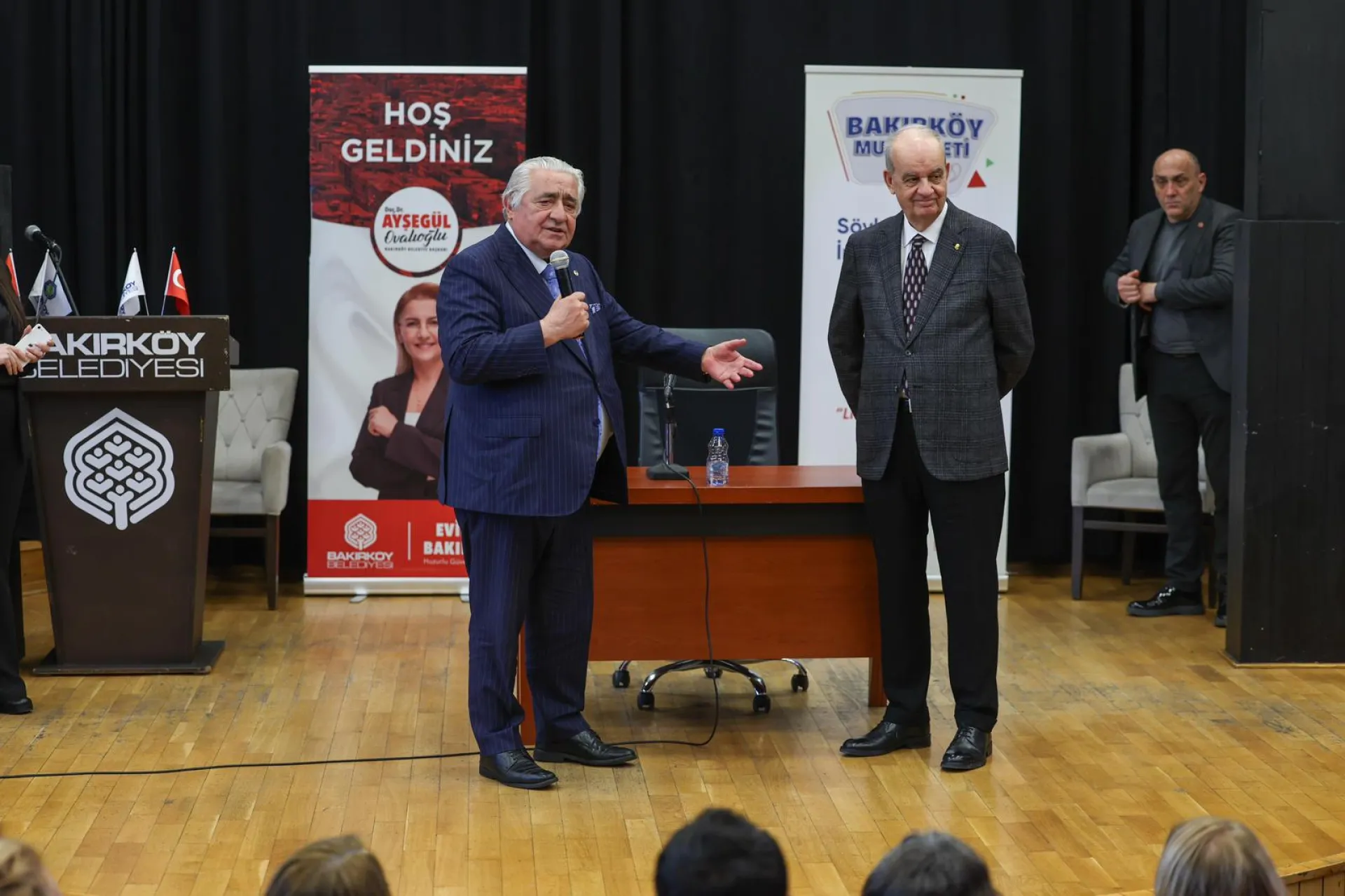 İLKER BAŞBUĞ BAKIRKÖYLÜLERLE BULUŞTU