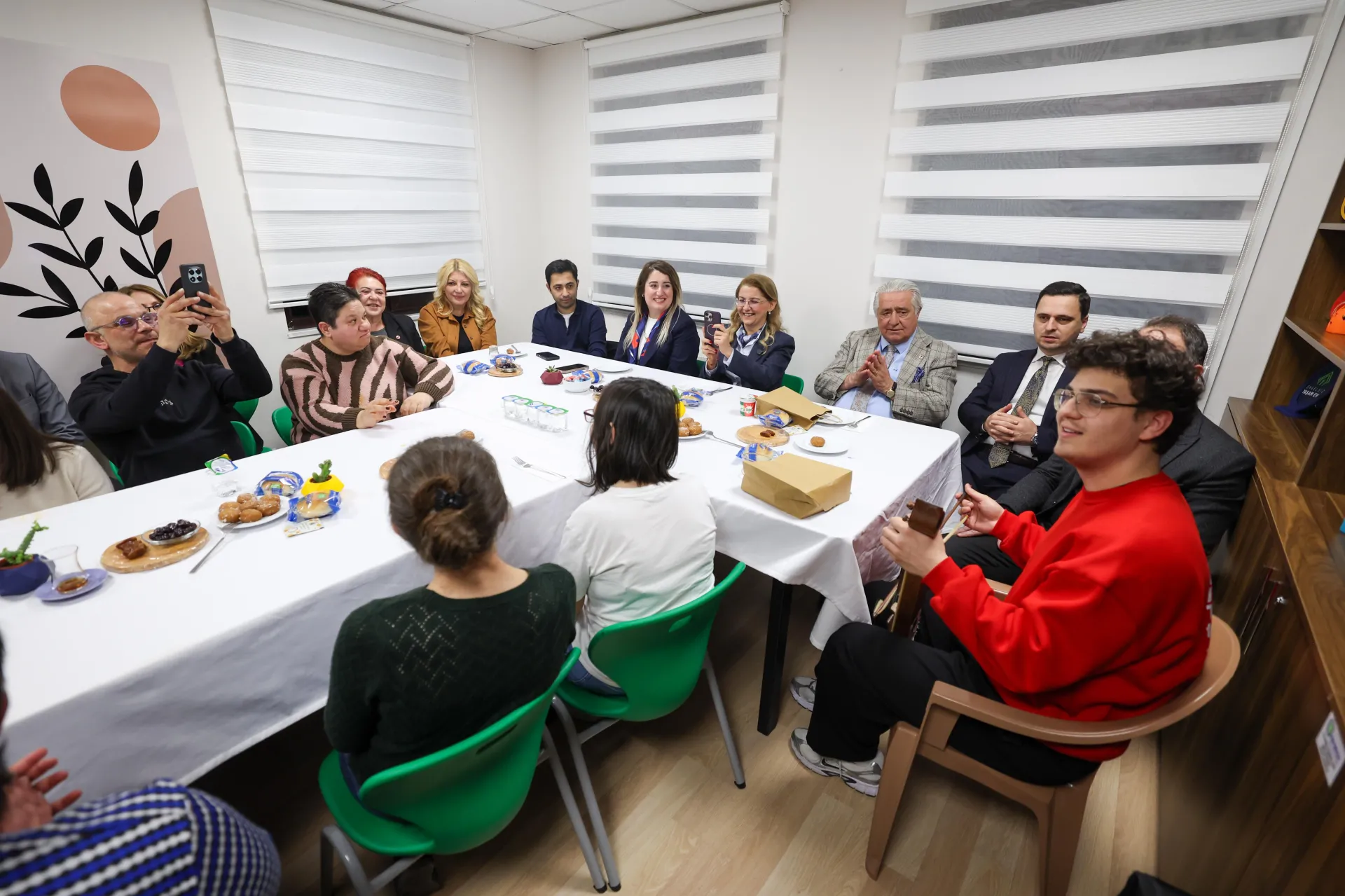 ENGELSİZ YAŞAMEVİ’NDE İFTAR BULUŞMASI