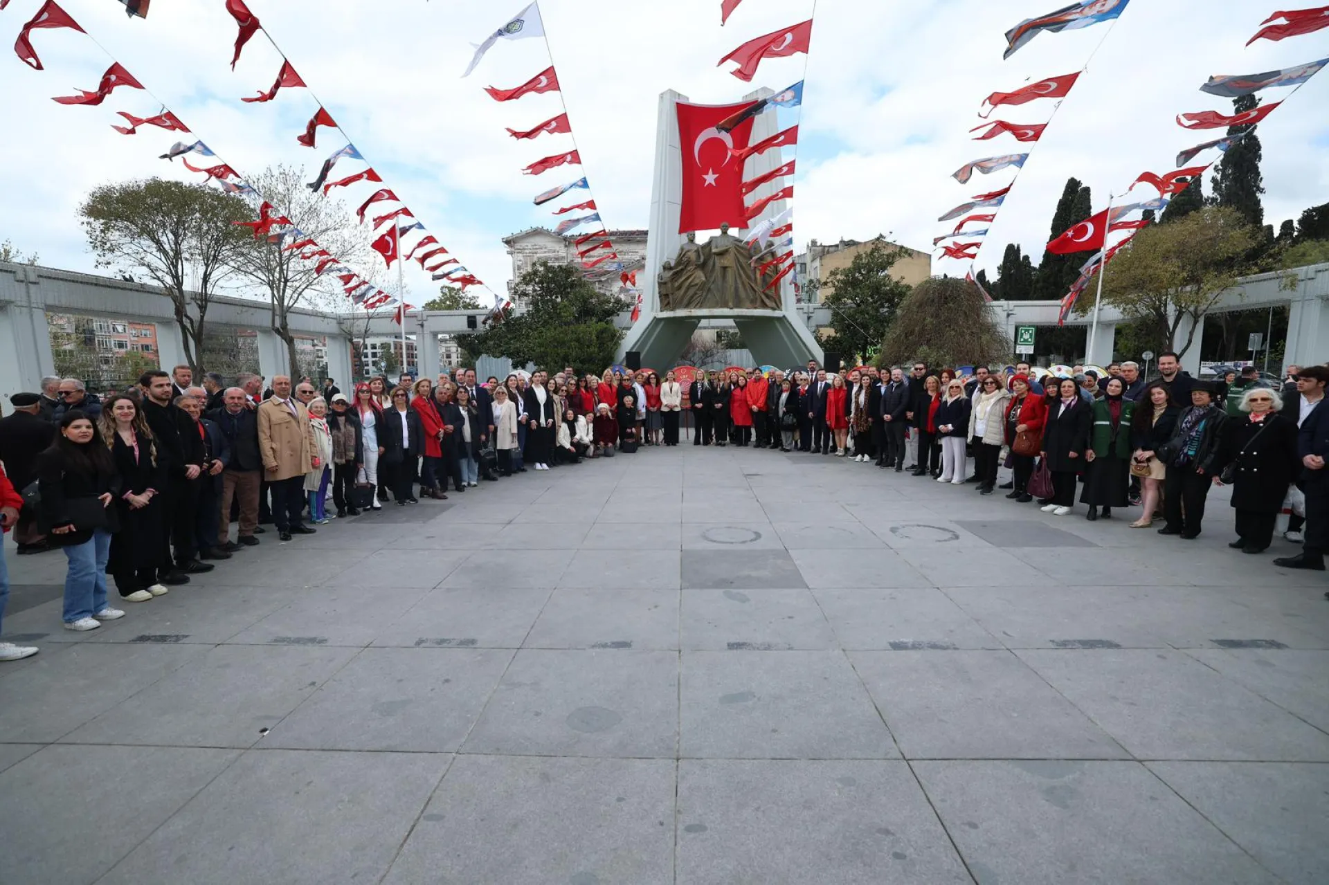 BAKIRKÖY’DE 23 NİSAN COŞKUSU