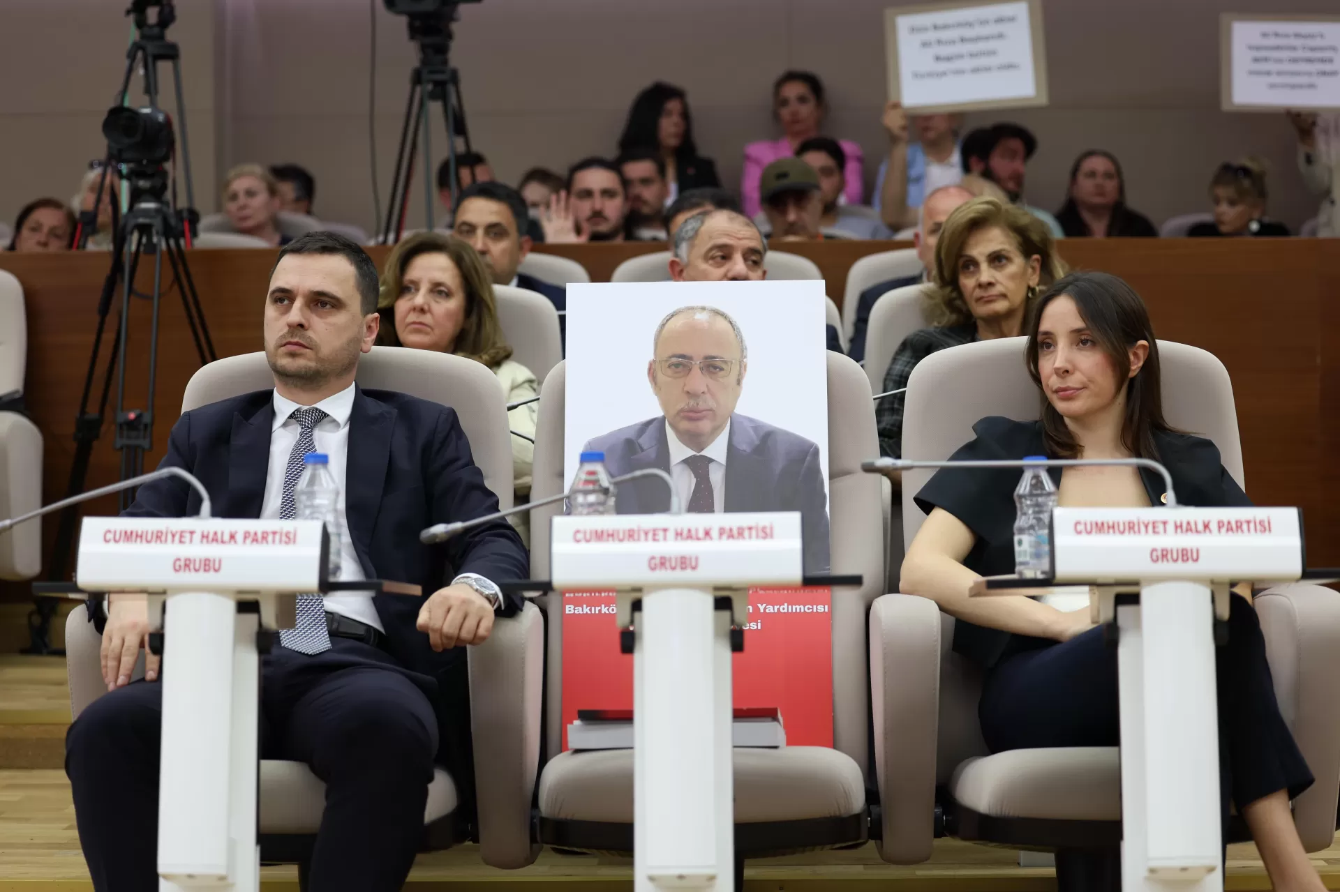 BAŞKAN OVALIOĞLU: GÖLGE DEĞİL, GÜNEŞ OLACAĞIZ
