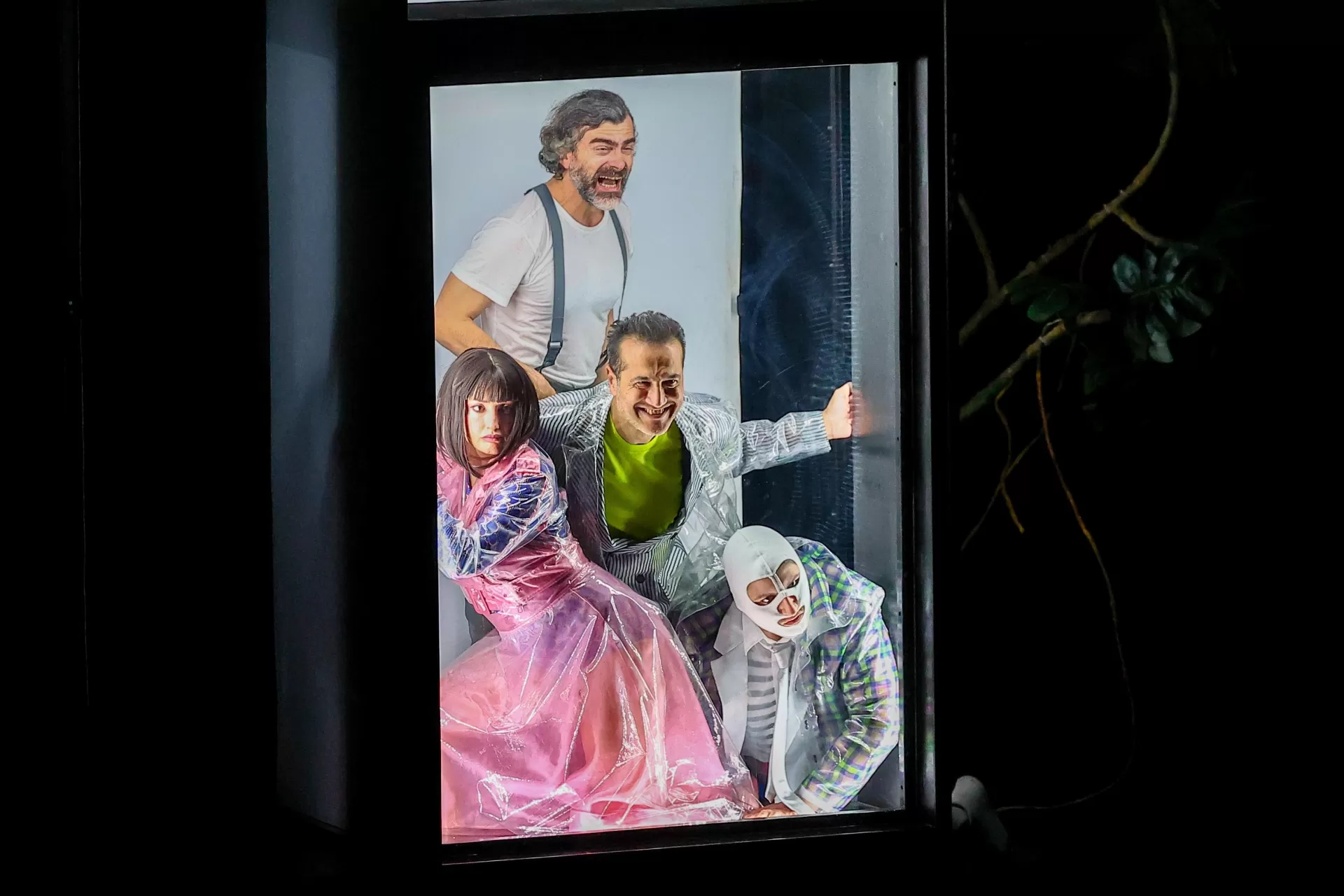 BAKIRKÖY BELEDİYE TİYATROLARI’NIN OYUNLARINDA KOLTUK GENÇLERİN